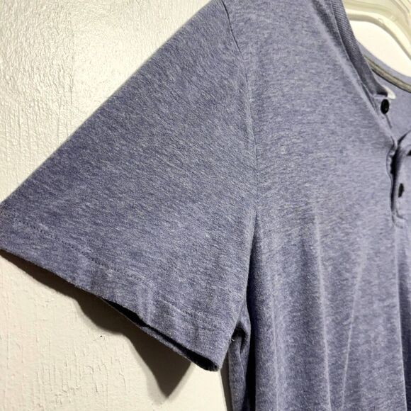 Old Navy Shirt Set of 2 Soft-Washed Short Sleeve Tee Purple & Blue Men Sz Medium - Picture 2 of 12